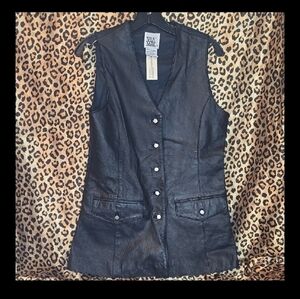 Black Sleeveless Vest with Pointed Collar